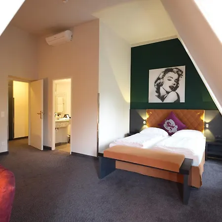 Carlton - Adults Only