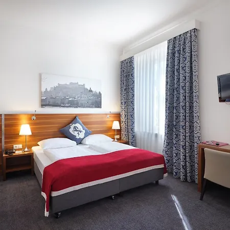 Carlton - Adults Only 4*