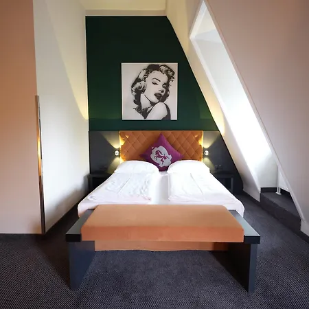 Carlton - Adults Only Hotel 4*