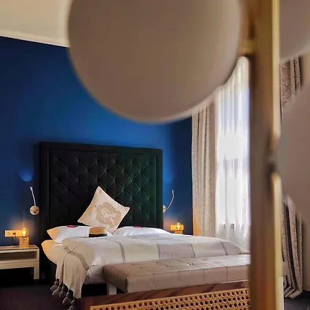 Carlton - Adults Only Hotel