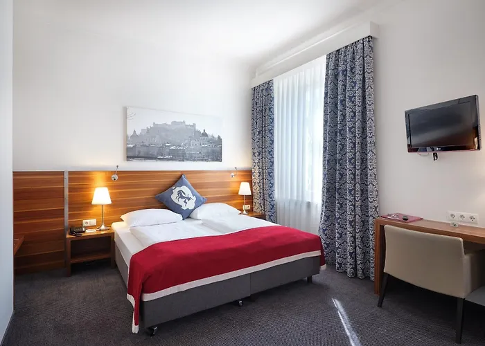 Carlton - Adults Only 4*