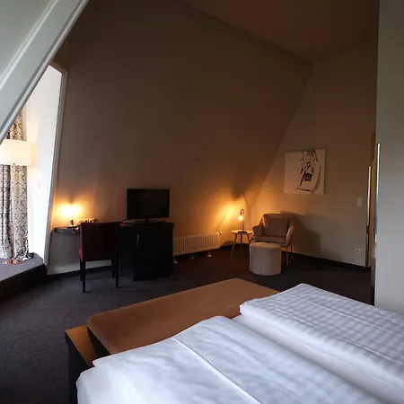 Carlton - Adults Only Hotel