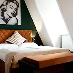 Carlton - Adults Only Hotell