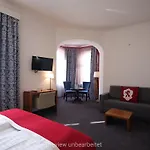 Carlton - Adults Only 4*